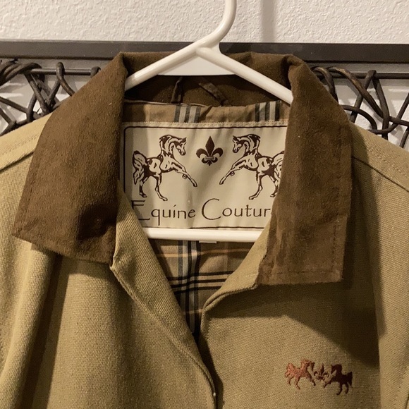 Equine Couture light weight barn jacket size medium - Picture 10 of 11